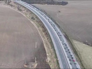 Po otvorení tunelu Višňové sa doprava zadrhla na nedokončenej D1