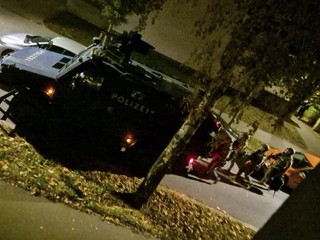 Zásah komanda vo Viedni. Muž chcel strieľať na okoloidúcich