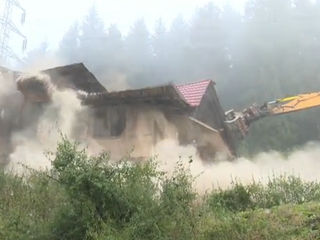 Rómskych obyvateľov vysťahovali pre stavbu ekoduktu