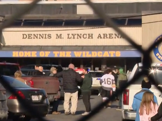 Streľba počas hokejového zápasu v USA: Muž zabil exmanželku a syna