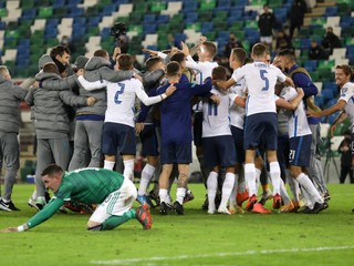 Naplnil sa ten horší scenár! V skupine máme Slovákov, píšu Poliaci