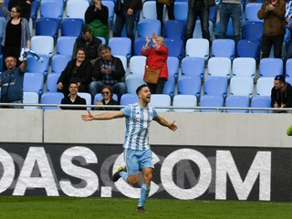 Najkrajší gól v októbri strelil Šporar. Možno ani nevie ako