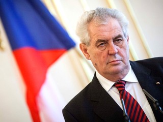Stav českého prezidenta Zemana si vyžiadal hospitalizáciu na ARO