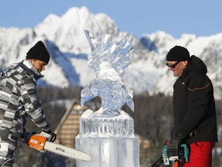 Vandali zničili ľadové sochy na Štrbskom plese!