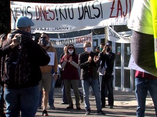 Živitelia sa bijú o prácu. Do Humenného prišla Remišová a Kremský