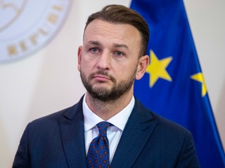 Rušenie Úradu na ochranu oznamovateľov: Podľa opozície sa Šutaj Eštok snaží zbaviť nezávislej kontroly