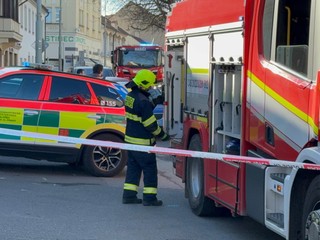 Pod kolesami električky zomrelo v Prahe iba desaťročné dievčatko