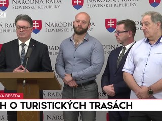Tlačová beseda KDH o turistických cestách