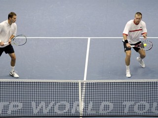 Mertiňák s Čermákom bojujú o Londýn v Šanghaji