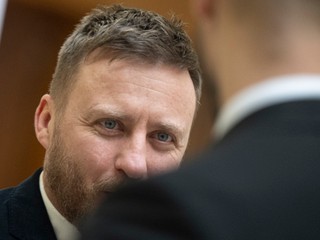 Kotlár sa mýli: Ľudia, ktorí ho nepoznajú, nie sú z osád, ukazuje prieskum JOJ 24