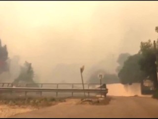 Situácia v Grécku je vážna. Požiare usmrtili minimálne 60 ľudí