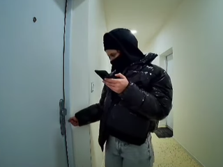 Už ju majú! Vanesa vykrádala byty na krátkodobý prenájom, skončila v cele