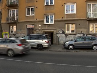 Zápach z bytu. Obyvatelia bytovky žili niekoľko dní s mŕtvolou