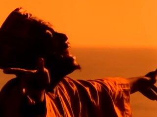 Zomrela legenda reggae. Na pieseň od neho ste určite tancovali aj vy!