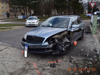 Havaroval opitý, ušiel, dal si inú bundu a vrátil sa