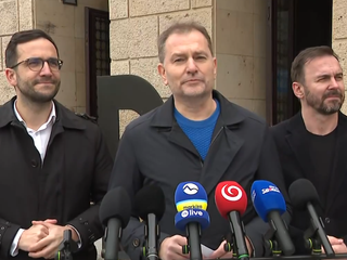 Tlačová beseda: Hnutie Slovensko reaguje na snem PS