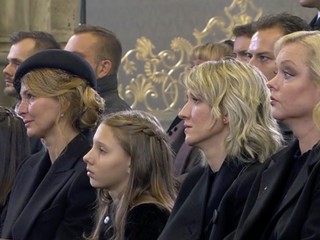 Ivana chce pomôcť Dominike. Má to háčik. Odmietla som, reaguje dcéra Karla Gotta