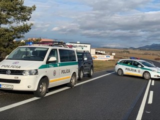 Pri Turčianskych Tepliciach vodič zrazil ženu. Zraneniam na mieste podľahla