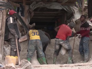 Pri zrútení bane na východe Konga zahynulo viac ako 200 ľudí