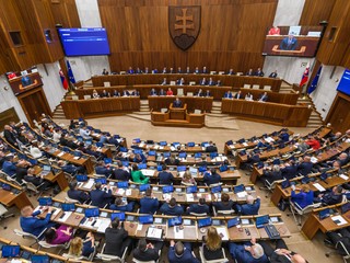 NR SR: Že vám nie je hanba, odkazuje opozícia koalícii. Matovič dal Kaliňákovi novú prezývku