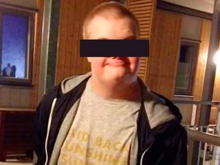 Chlapec niesol hračkársku zbraň, polícia ho zastrelila