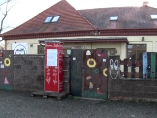 Nový rok sa nezačal dobre pre deti v sociálnom zariadení v Šali. Zlodeji im ukradli vianočné darčeky