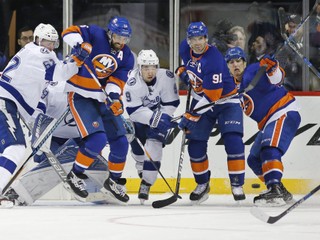 Vasilevskij shutoutom zatienil Haláka, Islanders prehrali