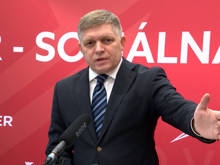 Fico je proti, aby SISku riadilo hnutie Kollára. Podľa expremiéra je to mafián