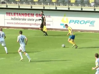 Pohronie sa slamky chytá, Červené Moravce