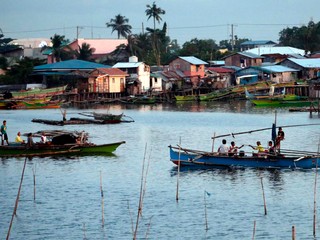 More na Filipínach vyplavilo príšeru. Znamenie skazy, myslia si niektorí