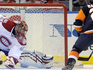 Halák proti Islanders s prvým shutoutom v sezóne