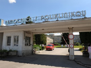 Vláda odobrila plán k úsporám v zdravotníctve. Nemocnice a lekári ich odmietajú