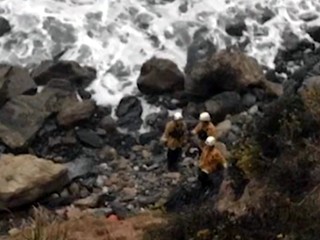 Žena spadla s autom z útesu, po týždni ju našli živú