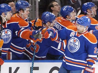 K deštrukcii Chicaga pomohol Sekera Edmontonu gólom