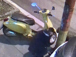 Traja Bratislavčania v noci poprepichovali pneumatiky niekoľkým autám