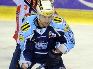 K Zlatej prilbe Tipsport extraligy sa prestrieľal R. Lelkeš