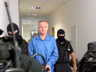 Masár ostáva vo väzení. Bráni sa výrokmi, že okrádal len bohatých