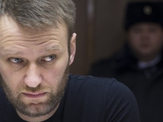 Opozičný kritik Alexej Navaľnyj podľa slov právnika začína strácať cit v nohách a rukách