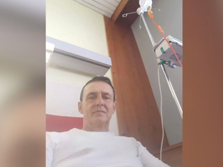 Liek môže Dušanovi zachrániť život, no na Slovensku naň nemá nárok. jeho syn sa obracia na ministra