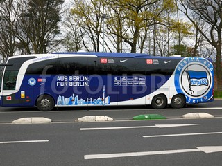 Streľba na autobus futbalistov Herthy! Pekarík v ňom nesedel