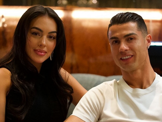 Cristiano RONALDO požiadal Georginu o ruku. Z prsteňa padnete na zadok!