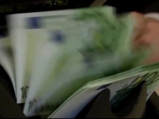 Vláda odsúhlasila 100 miliónov štátnej poisťovni, súkromníci sa búria