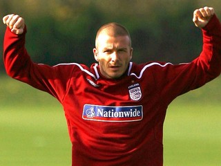 Beckham sníva o návrate na Old Trafford v drese rossoneri