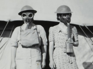 Plynová maska z 1. svetovej vojny, uniforma z operácie Púštna búrka, aj poľná nemocnica. Prejdite sa múzeom chemického vojska