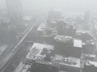 Silná víchrica spôsobila dopravný chaos. V New Yorku rušia lety a zatvárajú školy