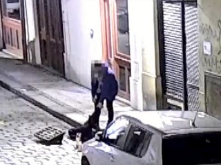 VIDEO: Pat a Mat. Mužovi spadli do kanála kľúče a mobil