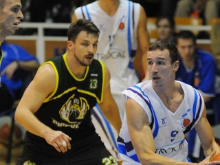 Basketbalové stovky vo vysielaní HUSTE.TV