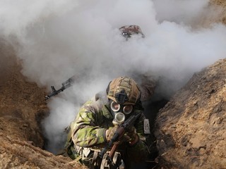 747. deň na Ukrajine: Rusko dokáže vyrábať trikrát viac delostreleckej munície ako USA a Európa