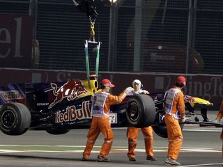 V piatok v Singapure najrýchlejší Vettel