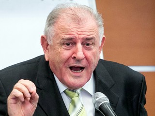 Premiéra filmu Mečiar: Nosí ponožky so slovenským znakom